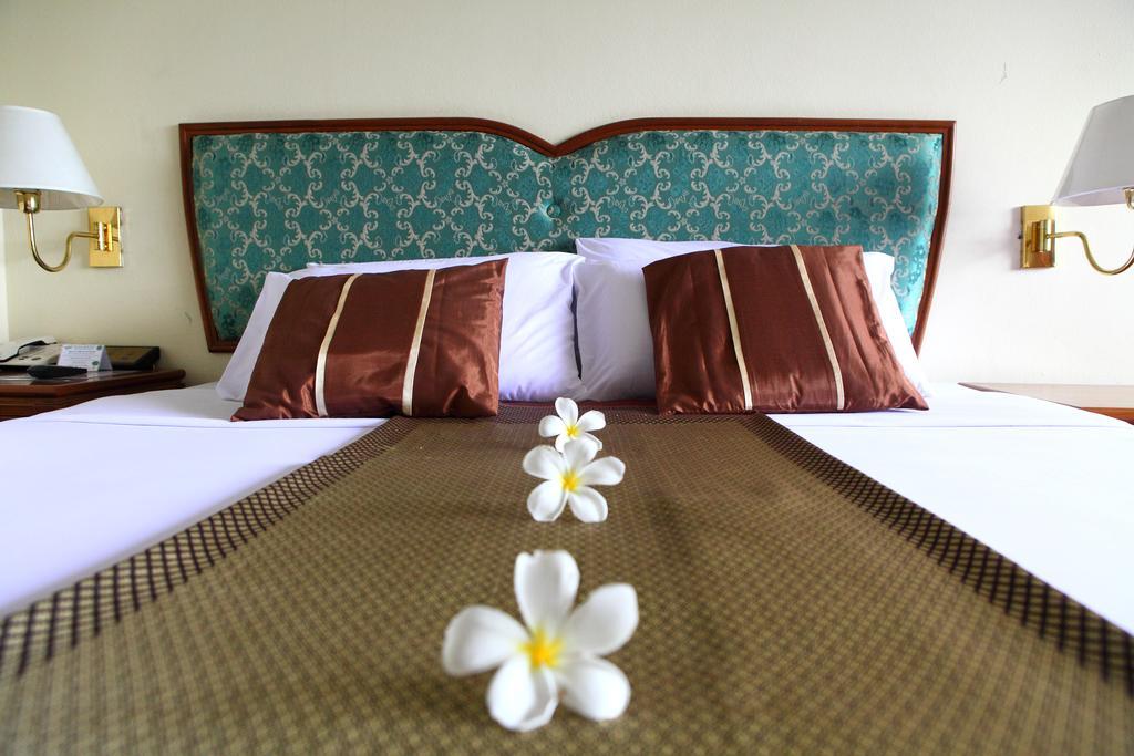 โรงแรม วัฒนา พาร์ค ตรัง ภายนอก รูปภาพ