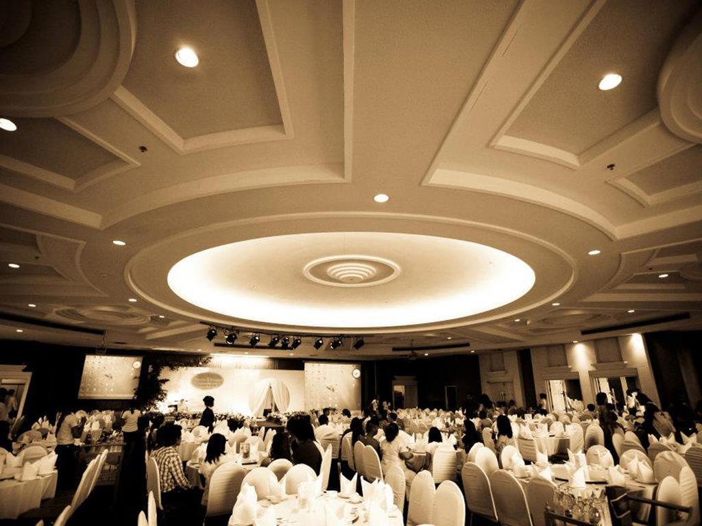 โรงแรม วัฒนา พาร์ค ตรัง ภายนอก รูปภาพ